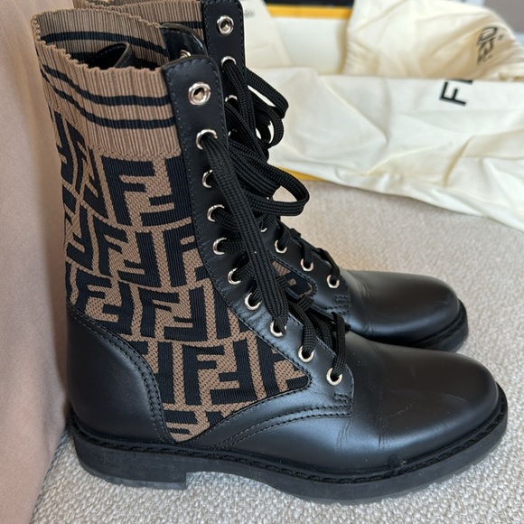 FENDI FF Logo Biker Boots - Picture 5 of 7